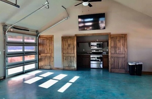Concan Cabin | Bent River Cabin #5 @ Frio River Escape