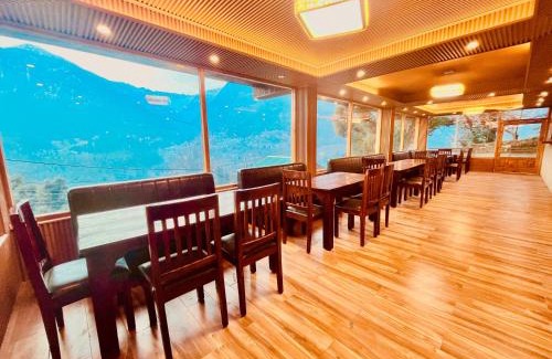 Motihari Hotel | Bentenwood Resort - A Beutiful Scenic Mountain & River View