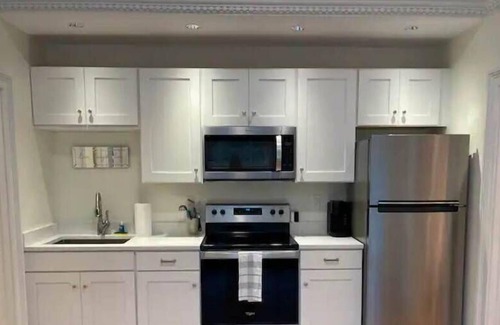 Stanfordville Apartment | Bentley Field House Suite near Rhinebeck