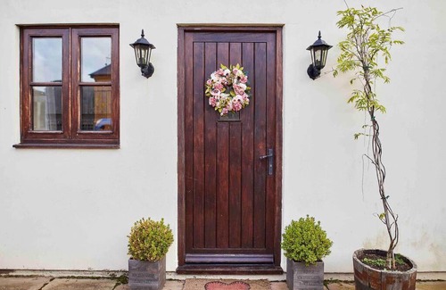 Monmouth House | Bentra - Boutique Cottage at Harrys Cottages