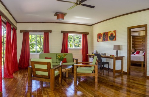 Raviravi Resort | Beqa Lagoon Resort