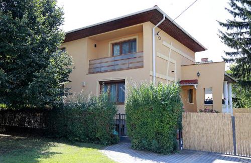 Sostogyogyfurdo Villa | Berenát Villa