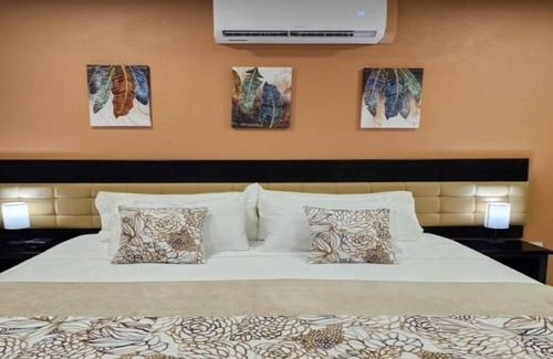 Castara Bed & Breakfast | Beres Vale Apartments - King Room with Sea Viewn