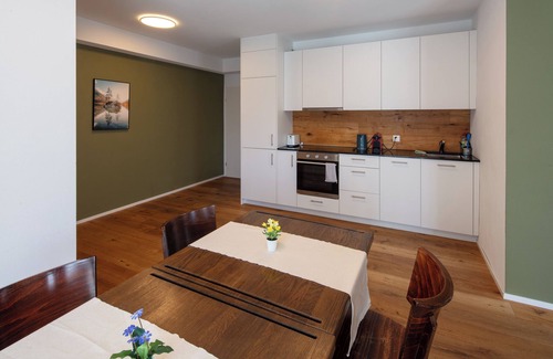 Spiez Apartment | BERG&BERG APARTMENTS-Spiez Self Check-In