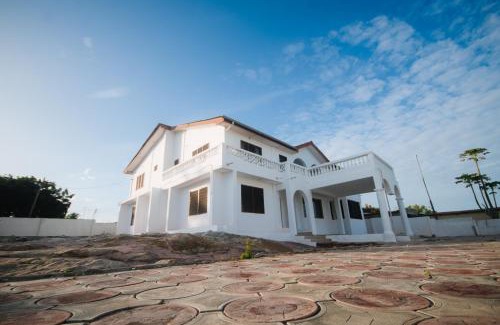 Winneba Apartment | BERG'S BEACH HOUSE