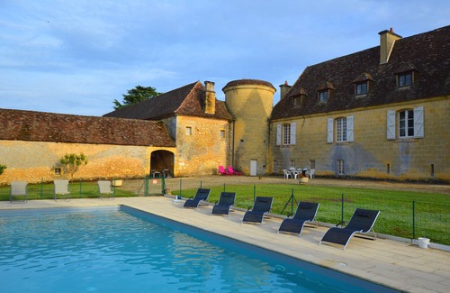 Bourniquel House | Bergerac/Sarlat, Historical Château, 247acres, amazing view, very quiet 10people