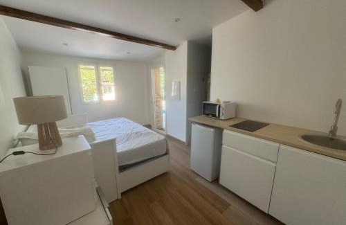 Saint-Menet Apartment | Bergerie