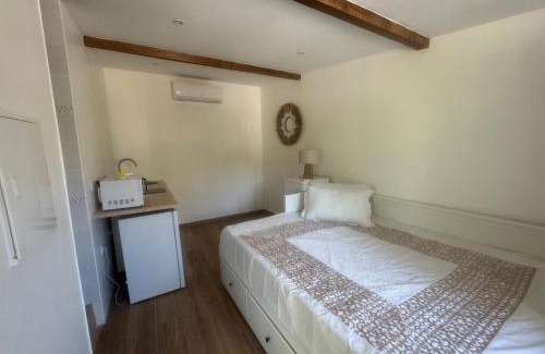 Saint-Menet Apartment | Bergerie