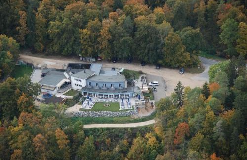 Fridingen an der Donau Hotel | Berghaus Knopfmacher
