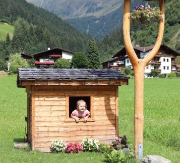 Neustift Im Stubaital Apartment | Berghaus Martin