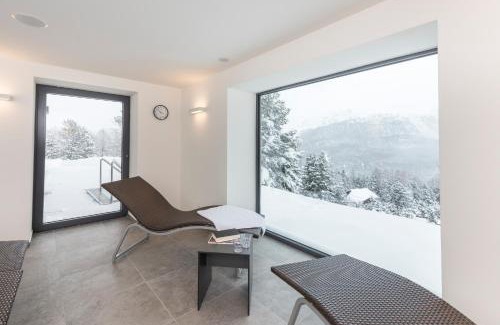 St. Moritz Hotel | Berghotel Randolins