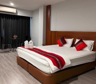 Tak Hotel | Berich Hotel