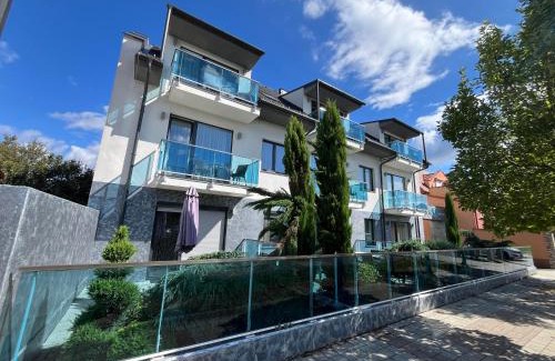 Sarvar Apartment | Berill Crystal Apartman