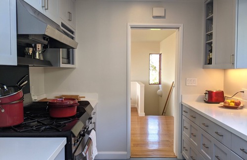 Berkeley Hills House | Berkeley Oasis Lots of Outdoor Space & Hot Tub