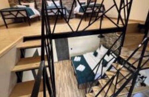 Yenokavan Hotel | Berkri Gastro Yard & Guest House
