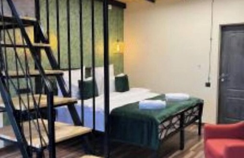Yenokavan Hotel | Berkri Gastro Yard & Guest House