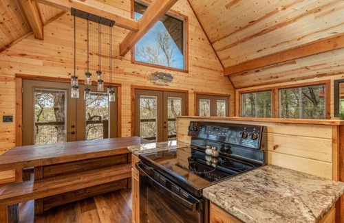 Afton Cabin | Berkshire Cabin (Boat Slip Included)