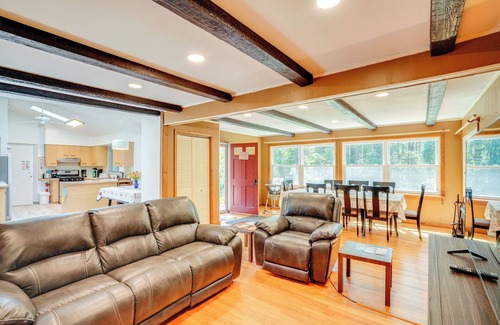 New Lebanon House | Berkshire Hideaway w/Fire Pit & Playground!