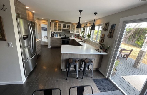Sheffield House | Berkshires Walk to Brewery or Distillery with Peloton!