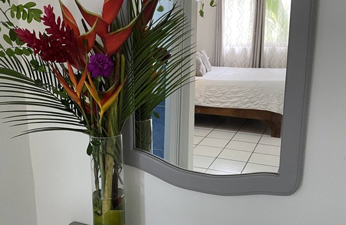 Cacique Hotel | Berlor Airport Inn