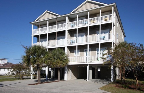 Cherry Grove Beach House | Bermuda Breeze 15B