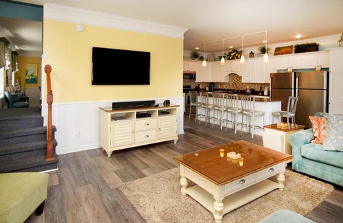 Cherry Grove Beach House | Bermuda Breeze 15B