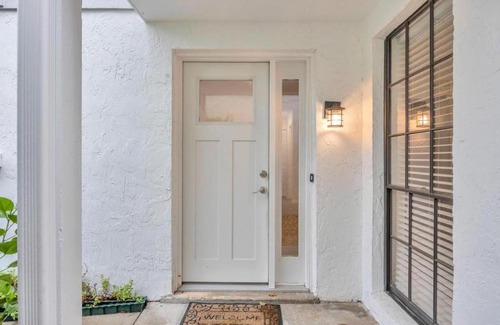 Palm Valley House | Bermuda Bungalow