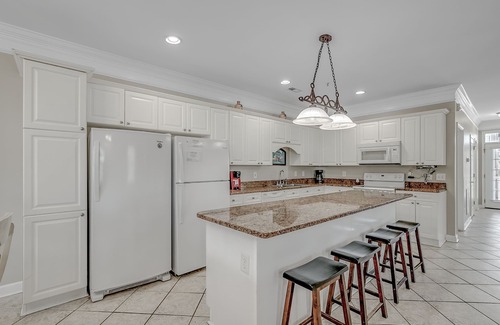 Cherry Grove Beach House | Bermuda C, Spacious Beach House Retreat for Groups & Families