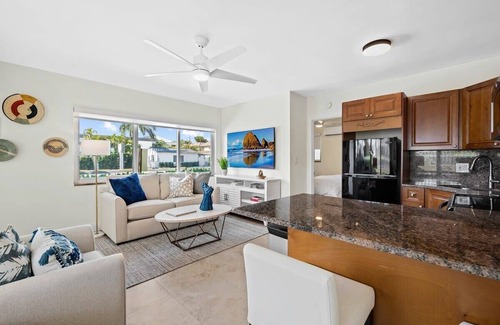 Lauderdale-by-the-Sea Apartment | Bermuda Isles Villas #10