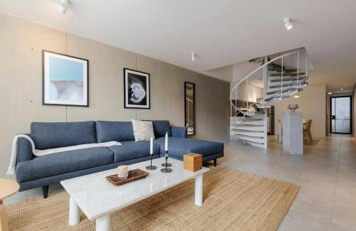 Zona Rosa Apartment | Berna 14 by Wynwood House