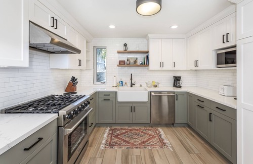 Bernal Heights House | Bernal Bungalow - 2 Bdr./2 Bath with Backyard.