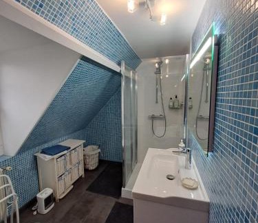 Bernay House | BERNAY Chambre avec salle d'eau privative et entrée indépendante