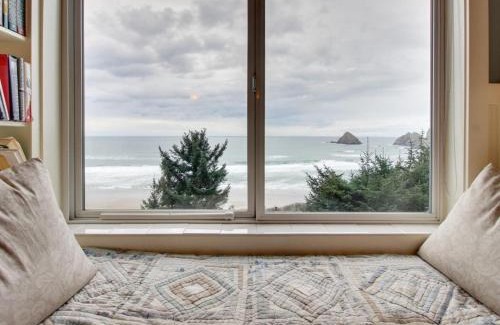 Oceanside Apartment | Berni's Ocean View Castle - Home Sweet Homestead