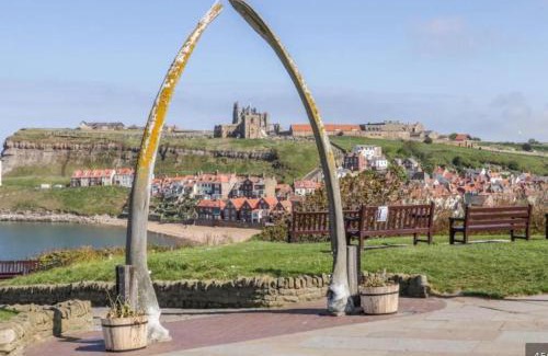 Whitby House | Bernie's Watch, Whitby