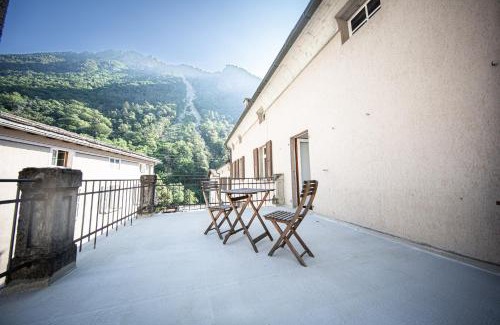 Campocologno Apartment | Bernina Express Historic Retreat