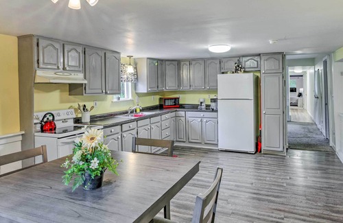 Bernville Cabin | 'Bernville GetAway' w/ Fire Pit, Near Boating