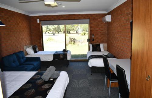 Berrigan Hotel | Berrigan Motel