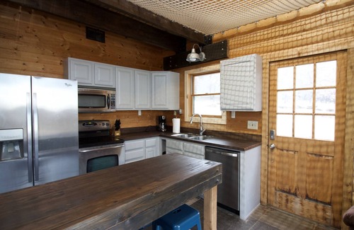 Independence Cabin | Berry Hill Cabin. Your remote family getaway