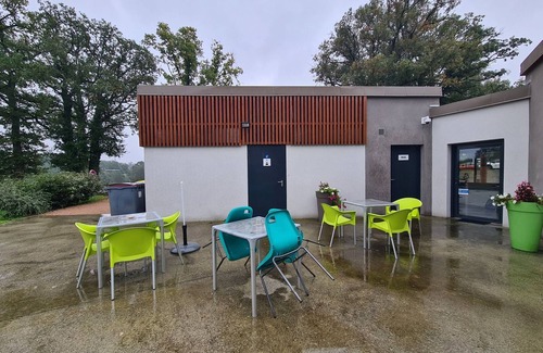Pouligny-Notre-Dame House | Berry Tipi with water activities, pets allowed