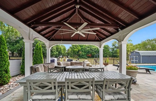 Berryville Apartment | Berryville Bliss: Basement Apartment in welcoming Berryville