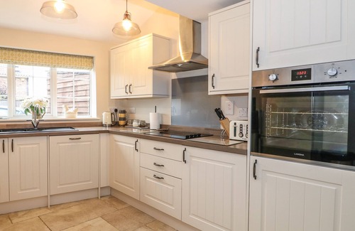 Grimston Cottage | BERTELLE, character holiday cottage in Grimston