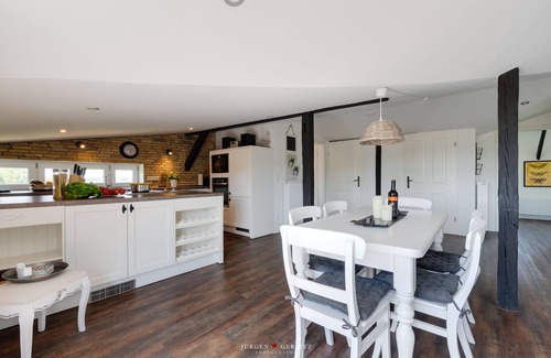 Schausende Apartment | Berth 1 - balcony, garden furniture, fireplace, shower, bathtub, washing machine