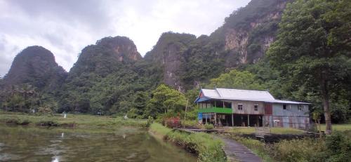 Bantimurung House | Berua homestay Rammang Rammang