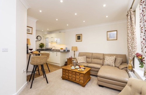 Wimborne Apartment | Berwick - Beautiful house located in the market town of Wimborne