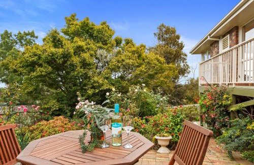 Berwick House | BerwickHills Stylish 3 BdrmHome *Free Wifi*NetFlix
