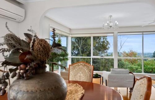 Berwick House | BerwickHills Stylish 3 BdrmHome *Free Wifi*NetFlix