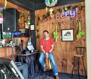 Parmonangan House | BERYL HOMESTAY