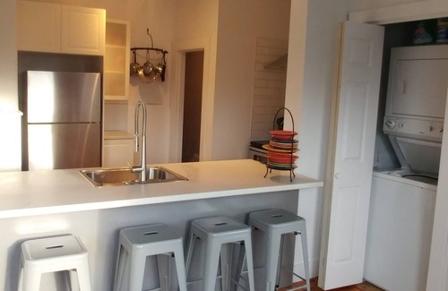 Shelburne Apartment | Beside The Tulip Tree - 3Bd Historic Home located in Waterfront District
