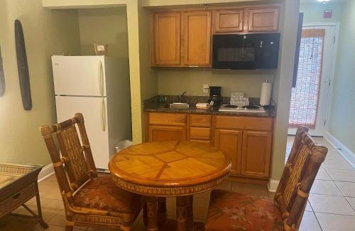Dunedin Apartment | Beso Del Sol Resort