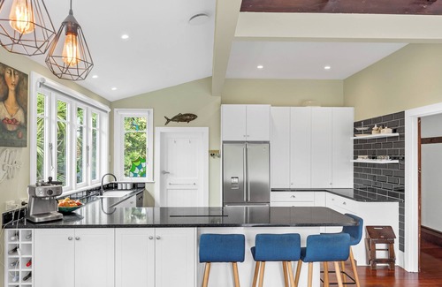 Bayswater House | Bespoke Stays - Charming Bayswater Home